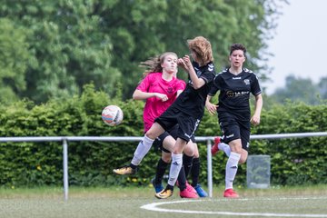 Bild 140 - B-Juniorinnen Pokalfinale SV Henstedt Ulzburg - SG Holstein Sued : 2:0